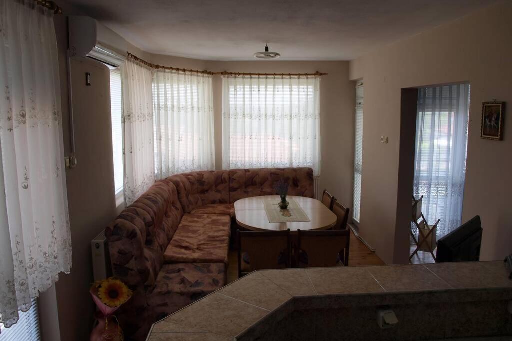 Къща За Гости Шишкови Shabla Exterior foto